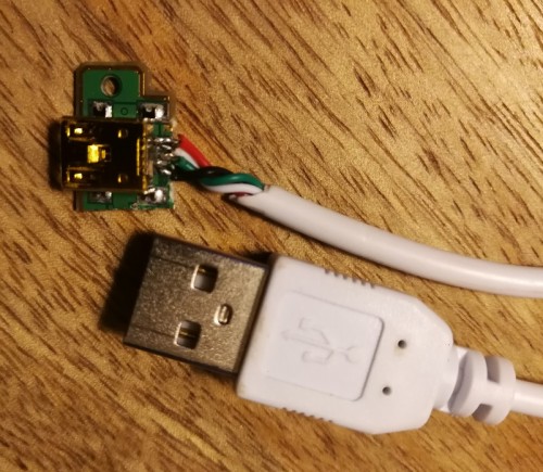 Prise_USB_Mini_B.jpg