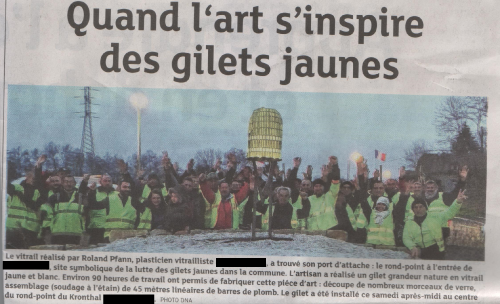 Le-Gilet-Jaune-du-Rond-Point-de-la-Stationc0400ede2fbb7072.png