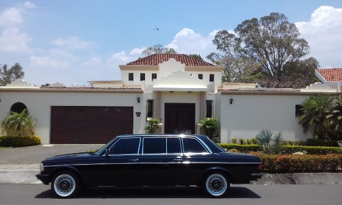 COSTA RICA LUXURY MANSION LIMOUSINE