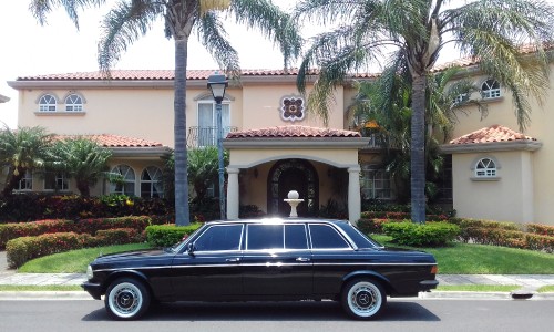 PRETTY-MANSION-AND-LIMO-IN-COSTA-RICA.jpg